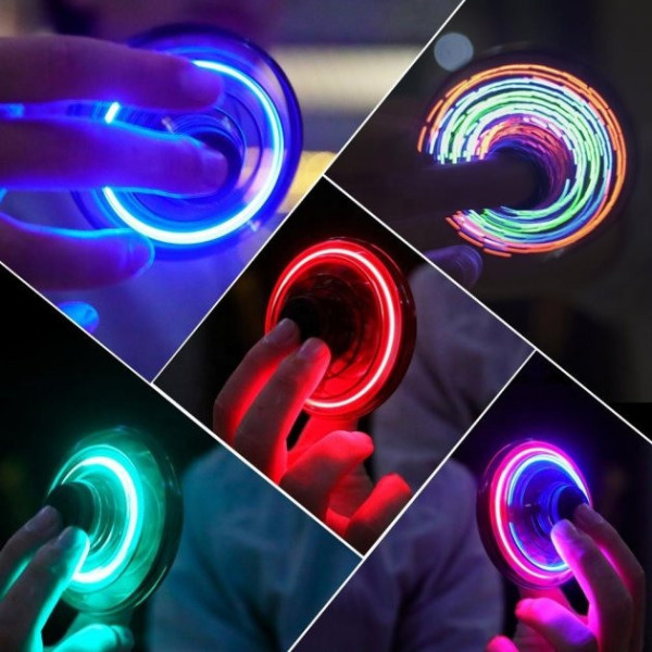 Летающий спиннер FLYNOVA Flying Fidget Spinner игрушка-антистресс с подсветкой LED