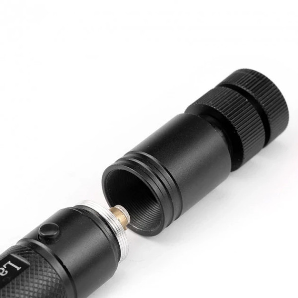 Лазерная указка до 10 км Laser pointer YL-303, диодный лазер с насадкой эффектов