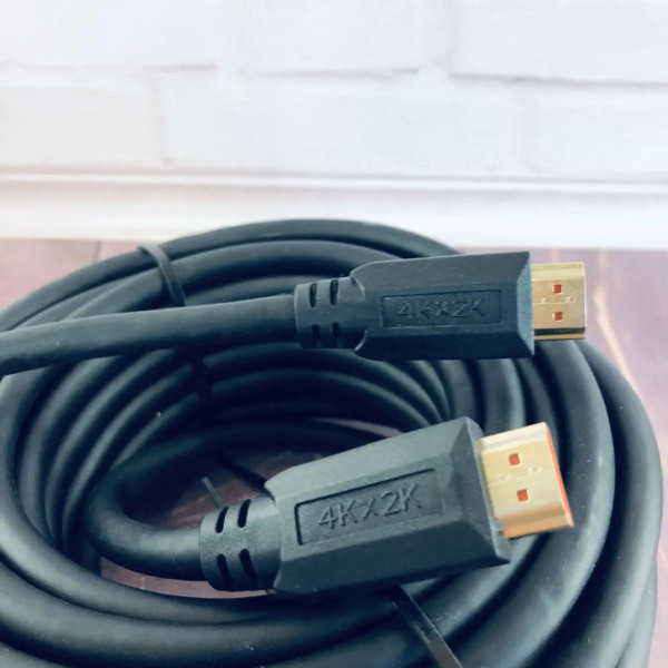 Усиленный HDMI-кабель длиной 10 метров