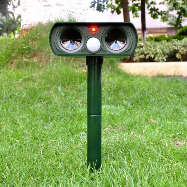 Отпугиватель животных и птиц Solar Animal Repeller с солнечной батареей