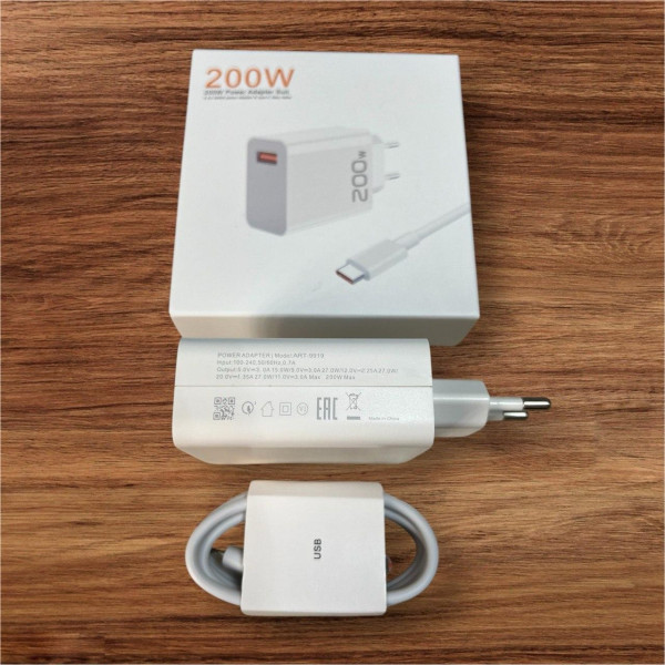 Адаптер USB с кабелем USB-C 200W  зарядка для всех устройств