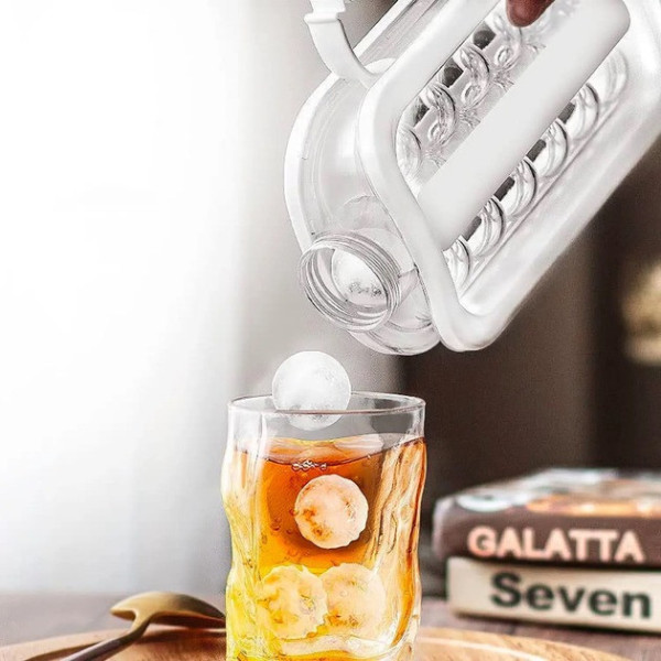 Силиконовая форма для льда ICE CUBE TRAY 2в1 на 17 шариков, герметичная бутылка для охлаждения напитков