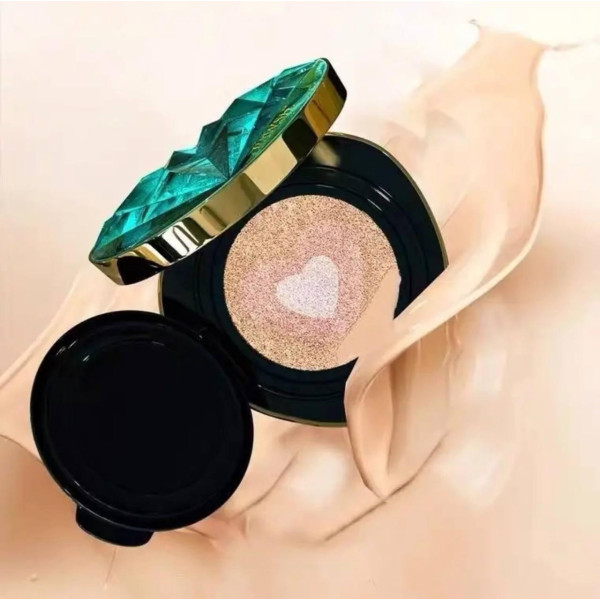 Трехцветный тональный кушон Drawshe Emerald Crystal Glow с увлажнением и сменным блоком, 24 г