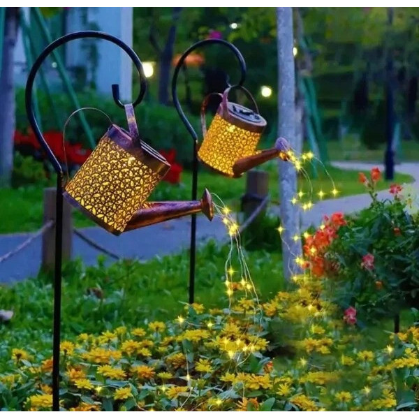 Садовый светильник Лейка на солнечной батарее с LED подсветкой, декоративный фонарь для сада на колышке высотой 80 см